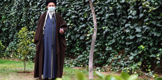 رهبر انقلاب: تخریب محیط زیست بلای بزرگی است