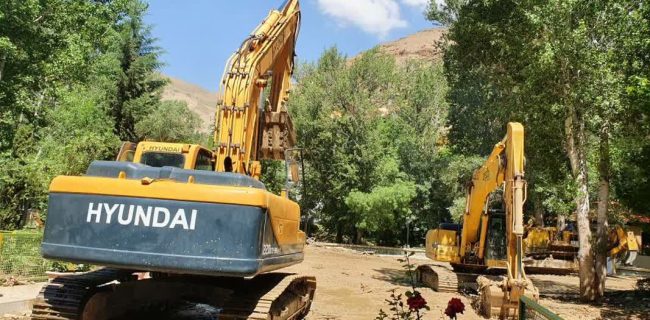 آغاز عملیات لایروبی رودخانه های شهرستان طالقان